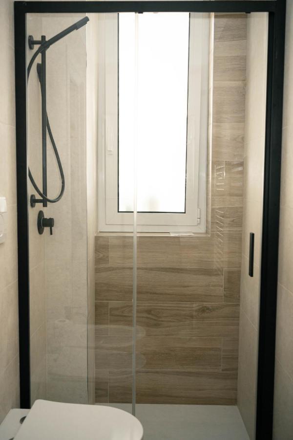 Black Marble - Design Apartment Bari Extérieur photo